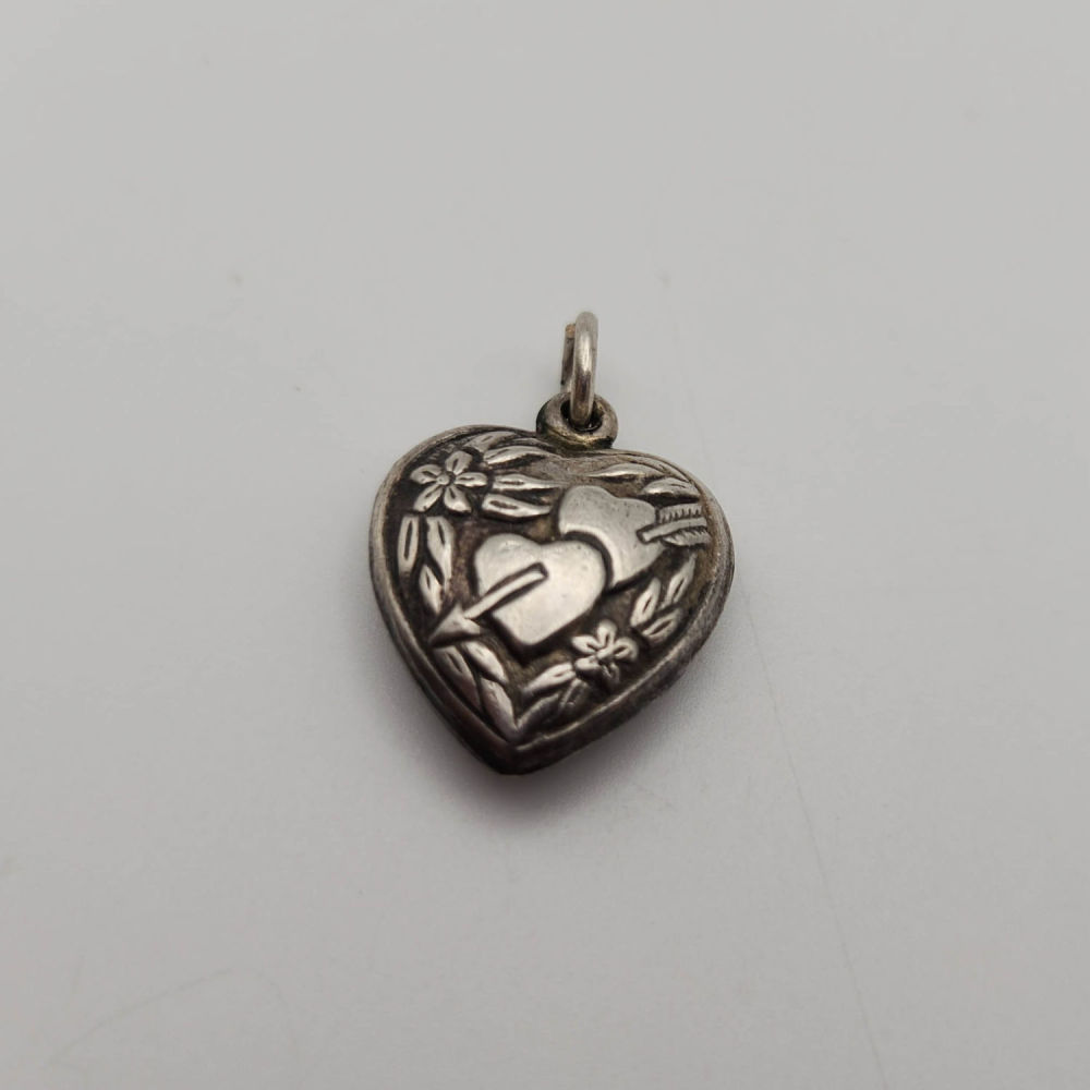 Lot 416: Antique Sterling Puffy Heart Charm 1.7g