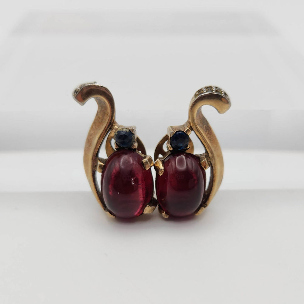 Lot 419: Vintage Trifari Alfred Philippe Gold over 925 Red Jelly Belly Glass Earrings 11g
