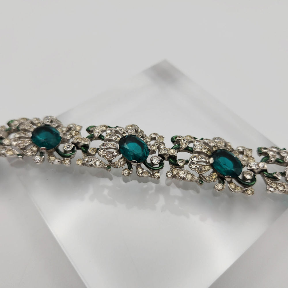 Lot 421: 1940's Crown Trifari Pave Emerald Clear Rhinestone Bracelet