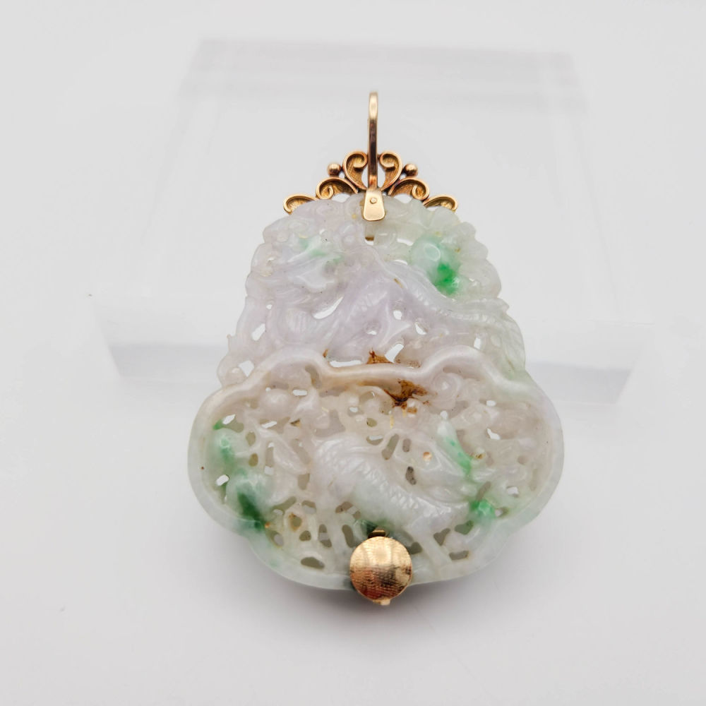 Lot 432: Large 14k Gold Carved Jade Foo Dog/Dragon Pendant 32g
