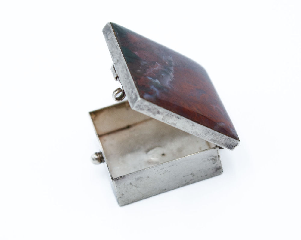 Lot 308: Sterling Taxco Eagle 3 Pill Box