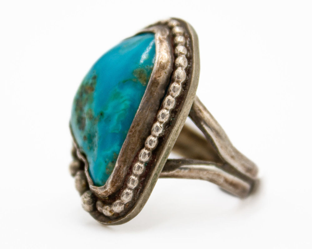 Lot 352: Sterling Silver Navajo Turquoise Ring Size 6