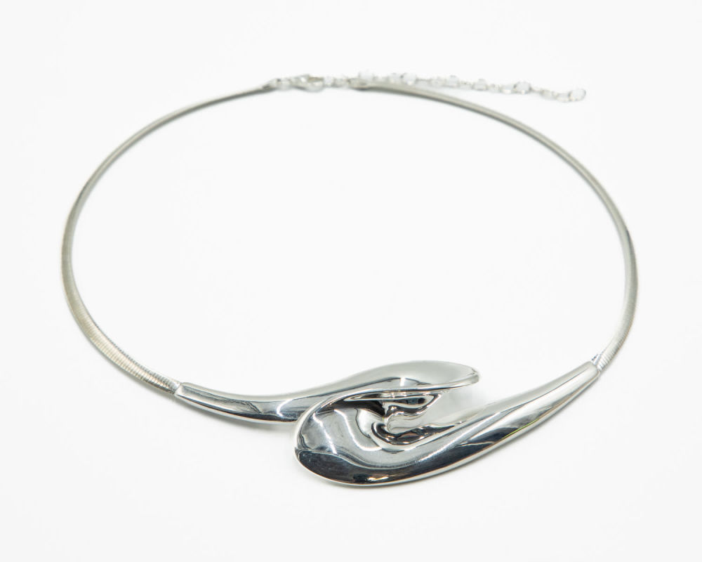 Lot 588: Or Paz Sterling Silver Winding Omega Chain Necklace