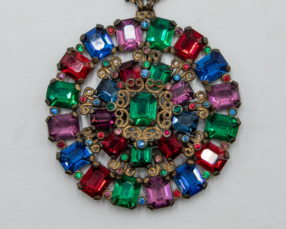 Lot 601: 1920's Czech Rhinestone Medallion Necklace