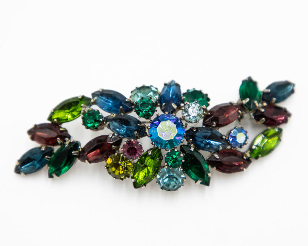 Lot 604: Large Multi Color Rhinestone Brooch Prong Set