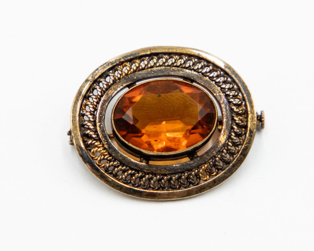 Lot 665: 14K Gold Plated French Antique Pin w/ Topaz Colored Stone and Twist Rope Design