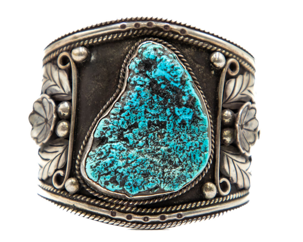 Lot 687: Vintage Navajo Turquoise Chunk Cuff Bracelet