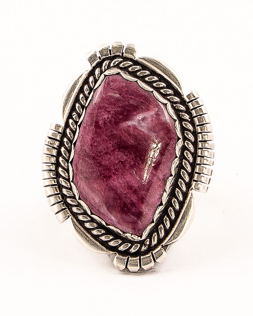 Lot 251: Joe Paul Purple Spiny Oyster Ring Sz. 14