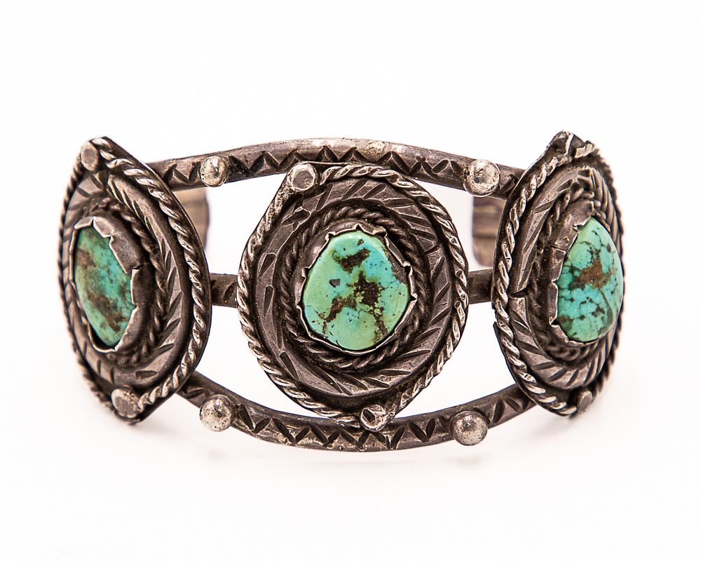 Lot 275: Vintage Navajo Sterling Turquoise Cuff Bracelet As Is