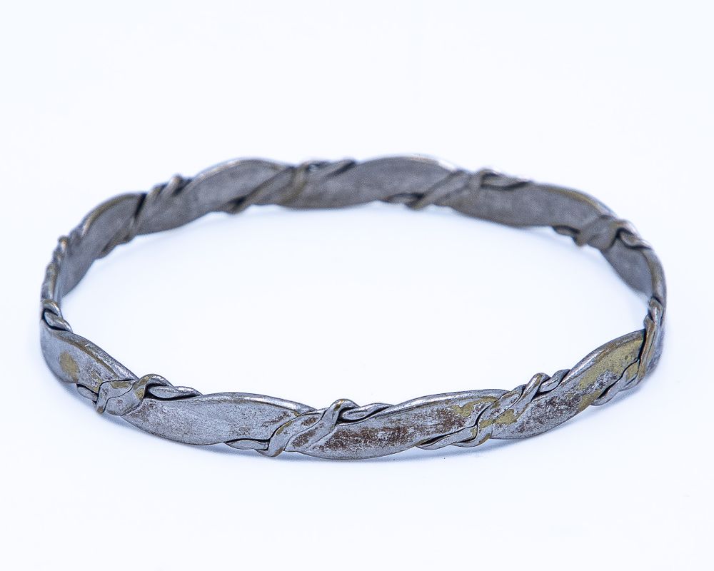 Lot 789: Vintage Taxco Mexico Sterling Bangle Bracelet