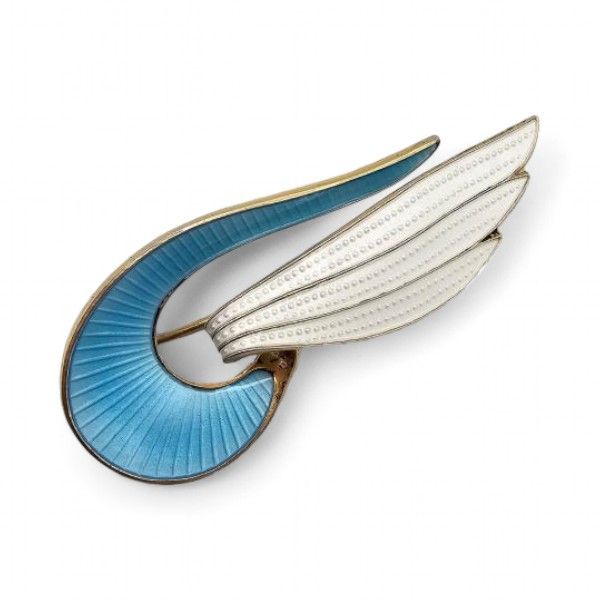 Lot 215: Norway Aksel Holmsen Guilloche Enamel Sterling Silver Blue and White Brooch 10.7 G