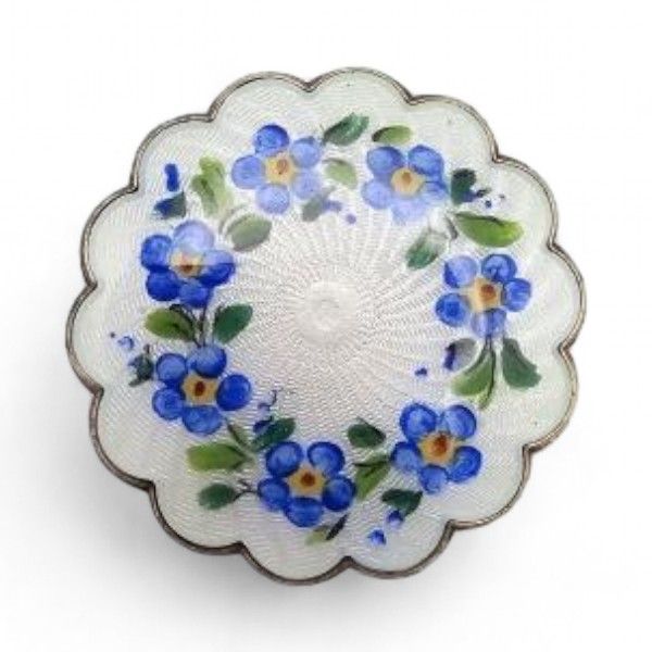 Lot 299: Norway Arne Nordlie Guilloche Enamel Sterling Silver Scalloped Brooch 8.8 G