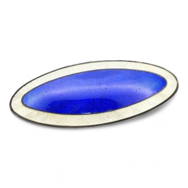 Lot 448: WB Guilloche Enamel Sterling Silver Blue White Brooch 4.7 G