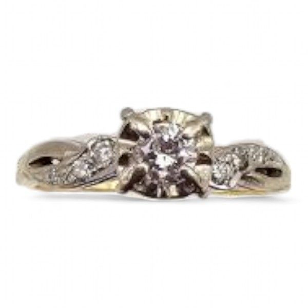 Lot 464: King Crab Diamond 14K Gold Engagement Ring Sz. 6 2.4 G