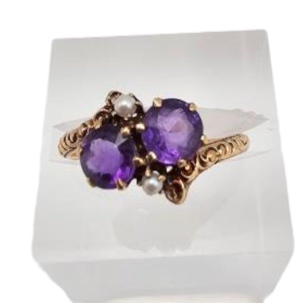 Lot 475: A with a Star Pearl Amethyst 14K Gold Cocktail Ring Sz. 5.25 1.8 G