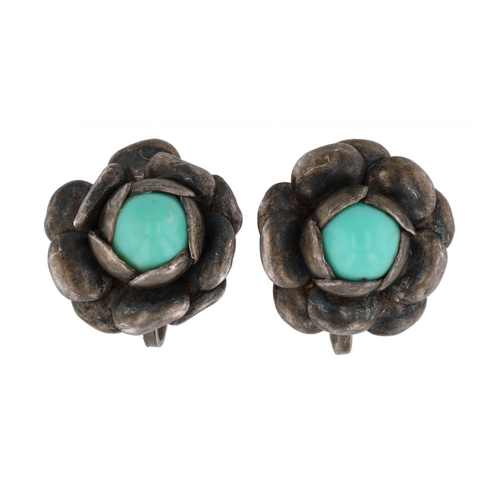 Lot 163: Mexico Turquoise Sterling Flower Earrings