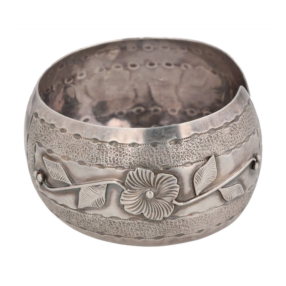 Lot 247: YDL Trinidad Sterling Floral Stamp Work Cuff Bracelet