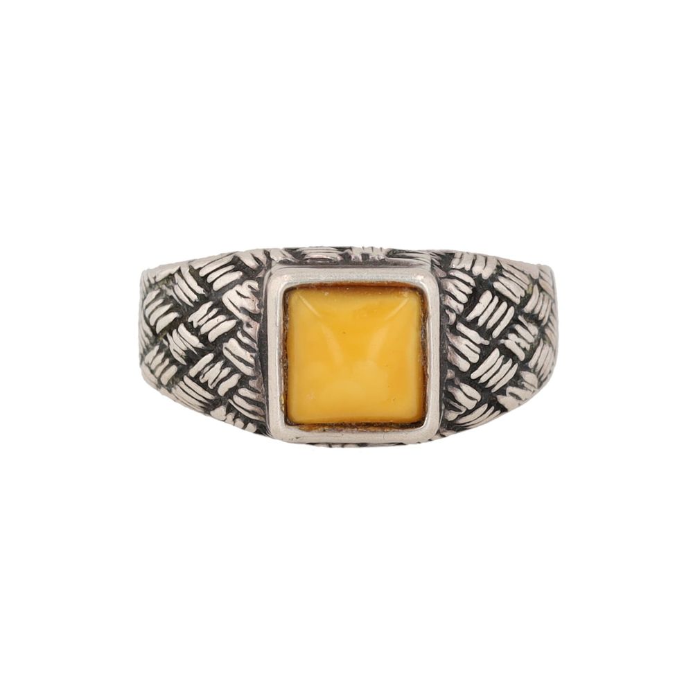 Lot 286: V.8 Butterscotch Amber Sterling Ring Sz. 9