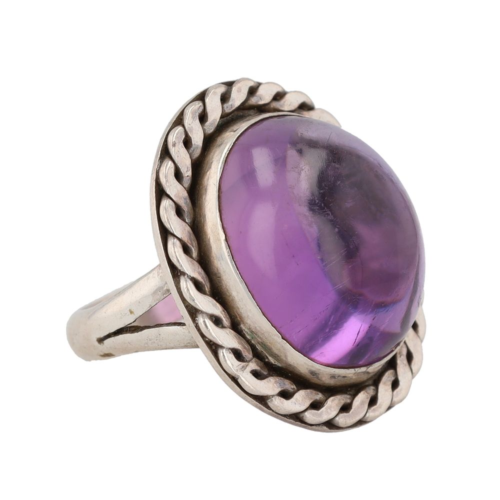 Lot 372: Amethyst Sterling Ring Sz. 8.25