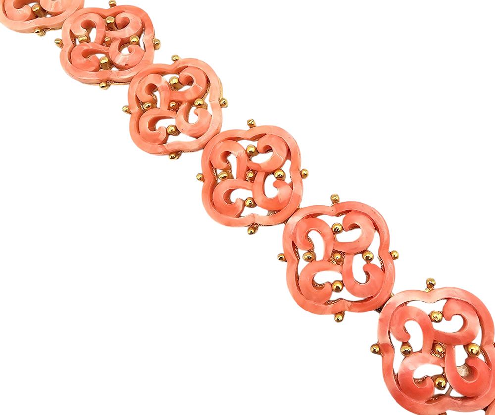 Lot 165: Vintage Thermoset/Lucite Coral Color Gold Tone Bracelet