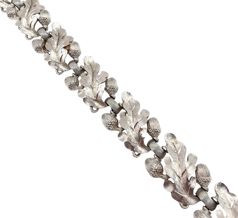 Lot 211: Crown Trifari Oak Leaf Brushed Silver Tone Bracelet