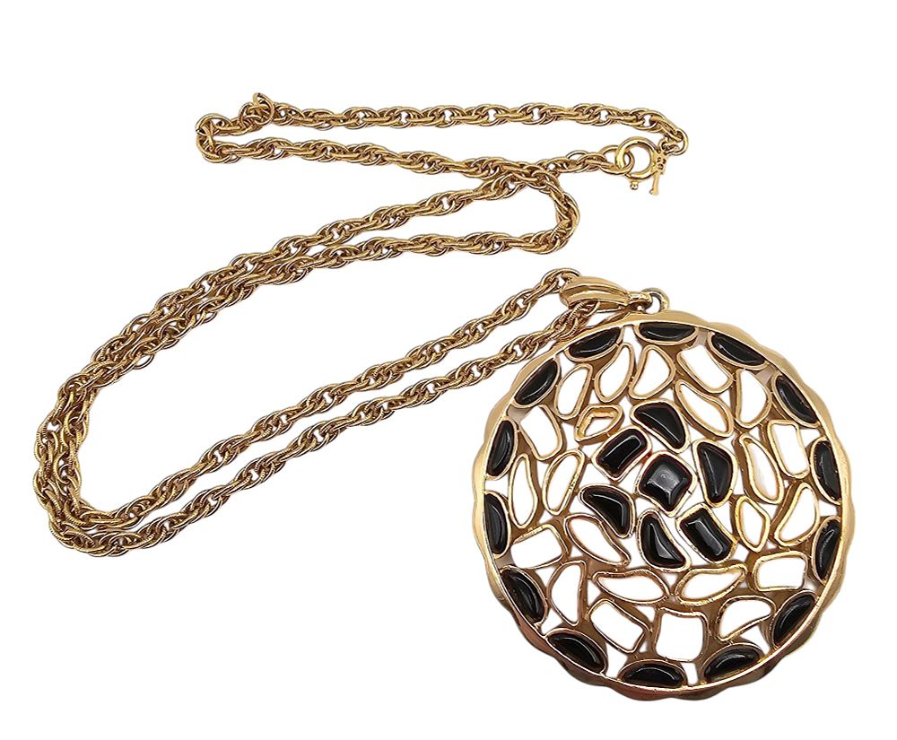 Lot 220: Crown Trifari Vintage Black White Modernist Mosaic Necklace