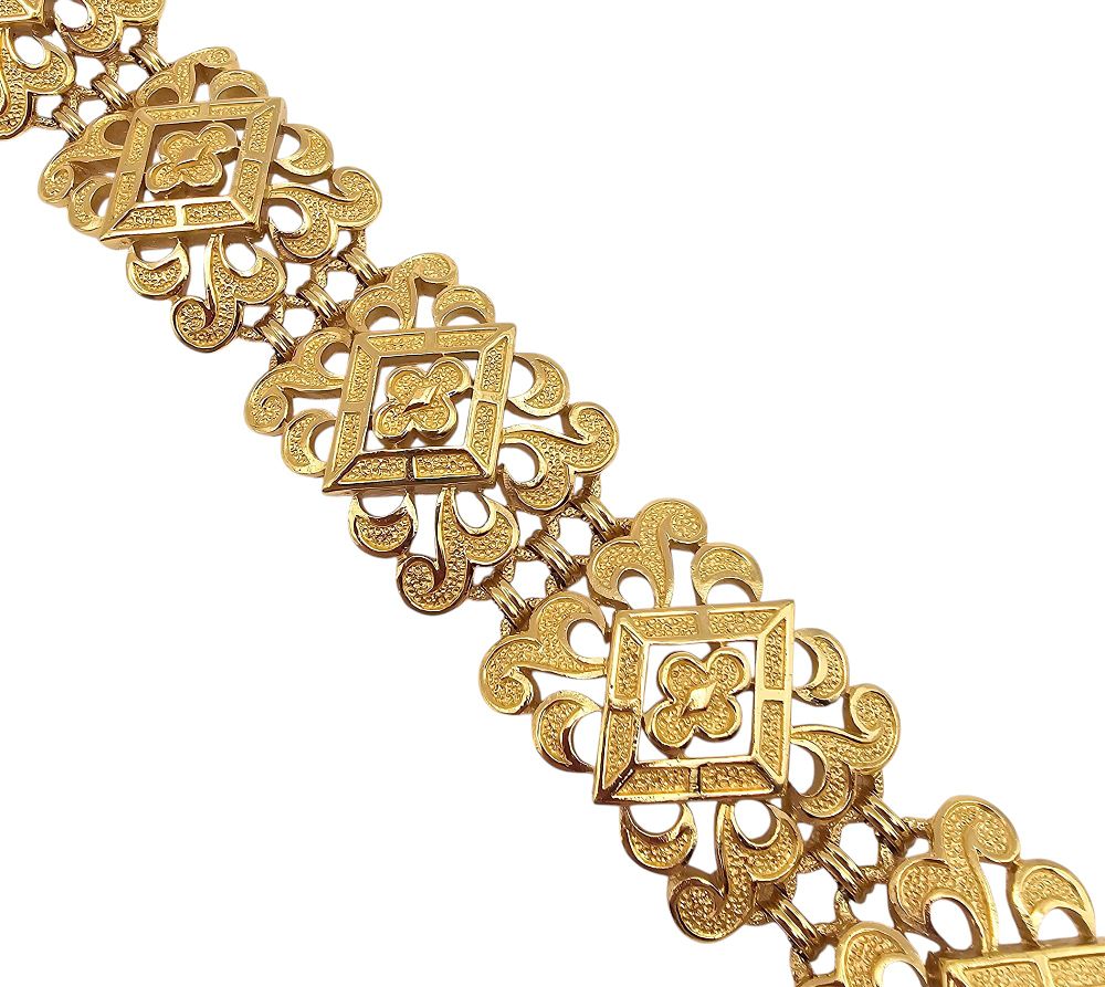 Lot 275: Trifari Vintage Early Design Gold Tone Wide Link Bracelet