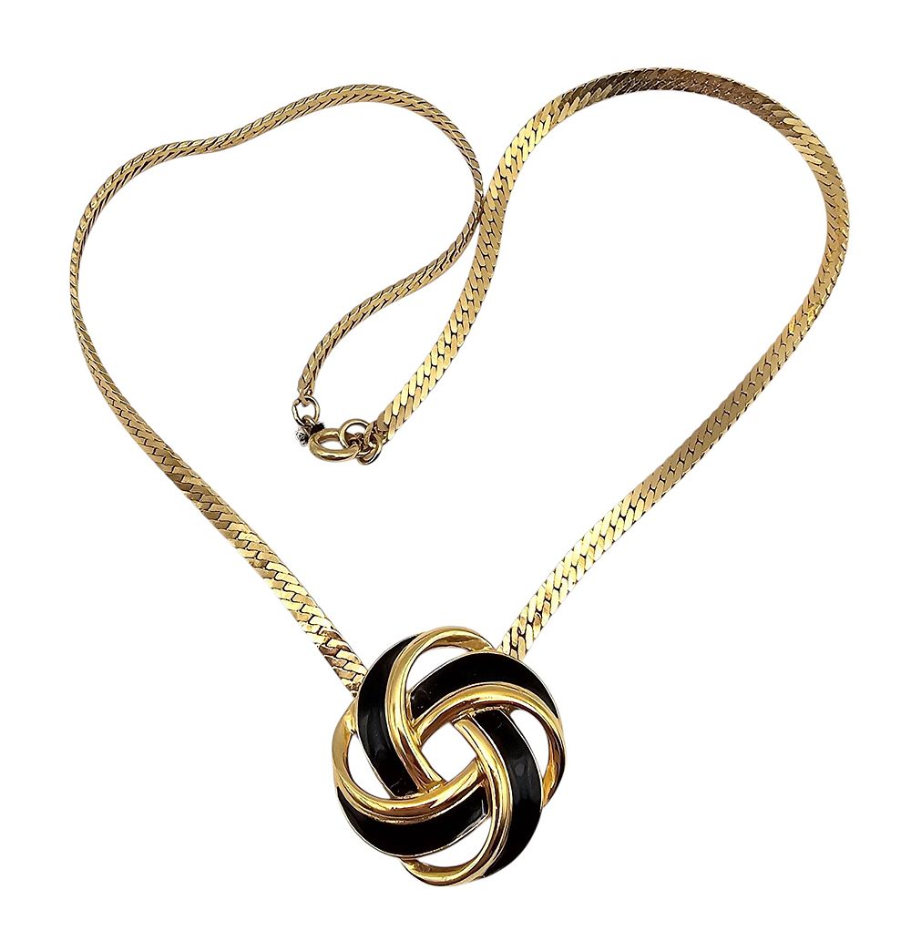 Lot 279: Trifari Vintage Black Enamel Gold Tone Knot Necklace