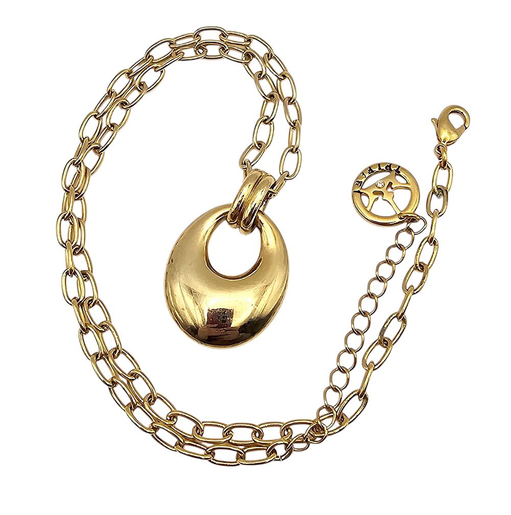 Lot 281: Crown Trifari Vintage Gold Tone Circle Necklace