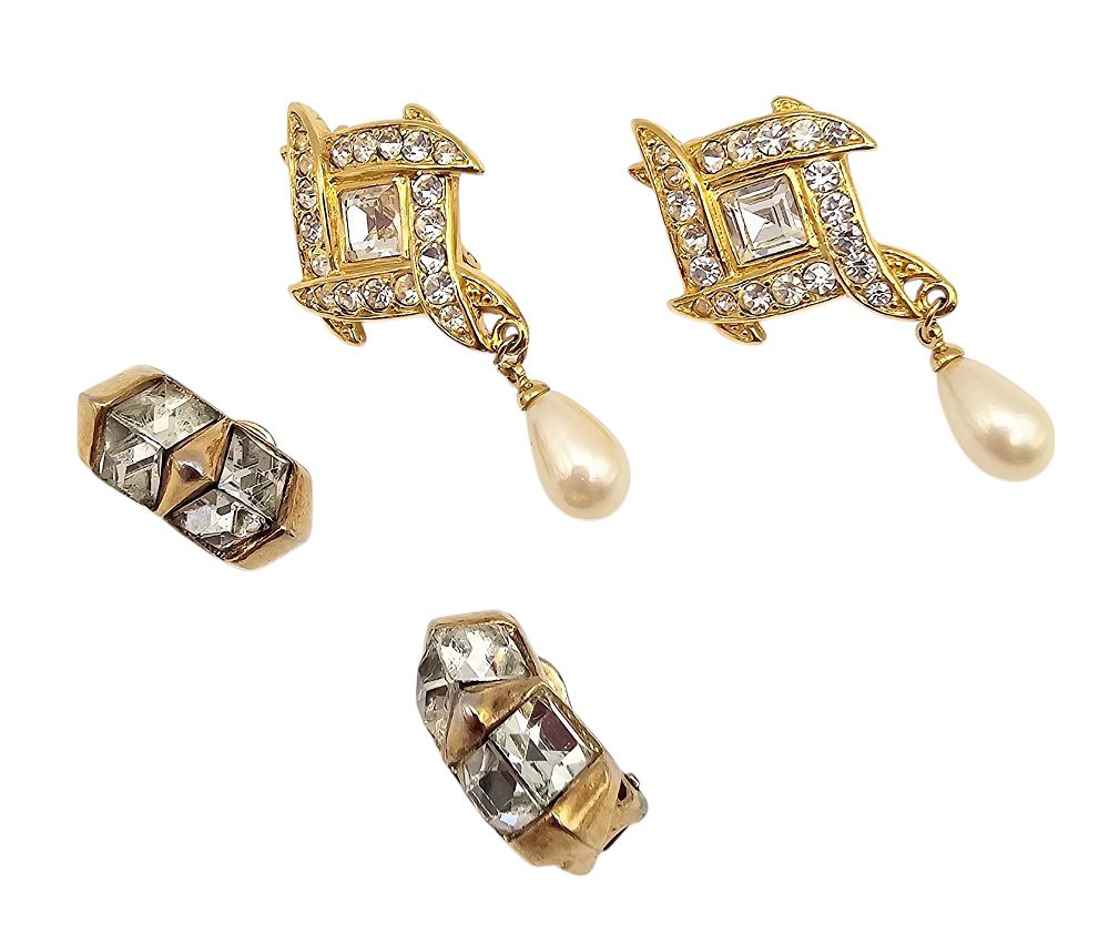 Lot 294: Trifari Crown Trifari Vintage Lot 2 Earrings
