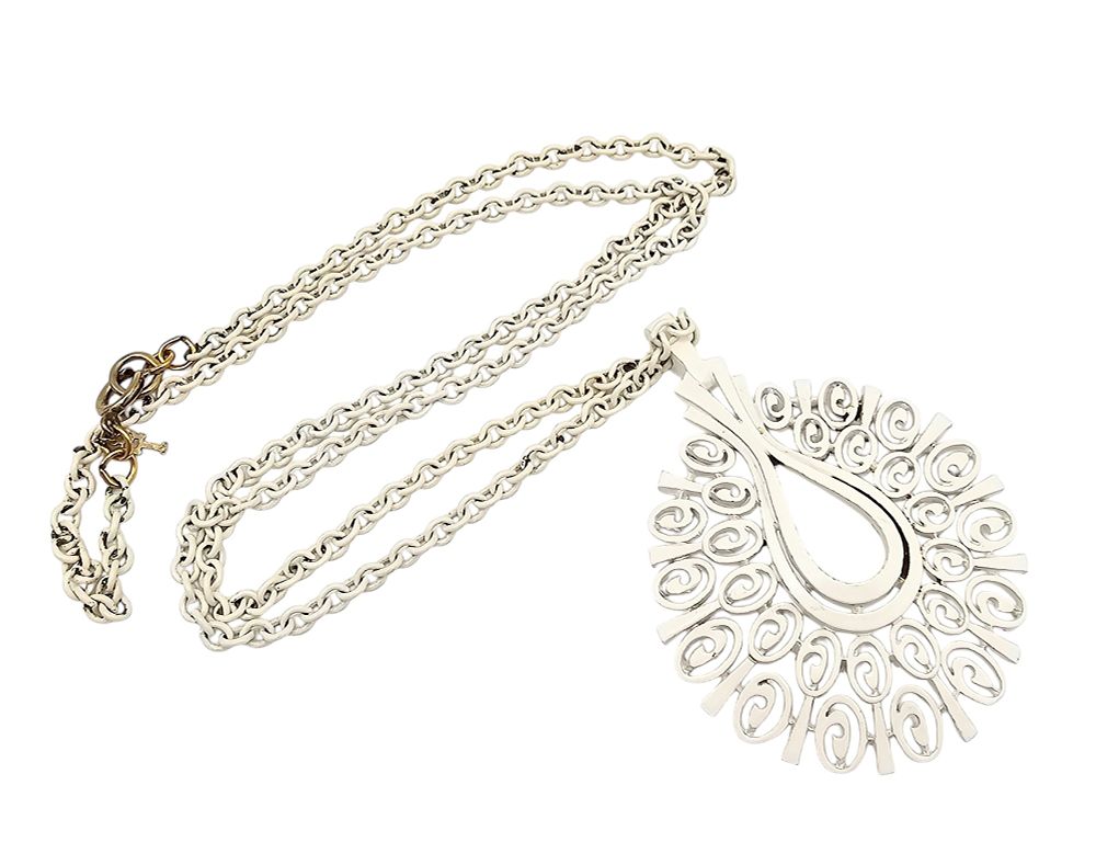 Lot 304: Crown Trifari Vintage White Enamel Open Work Necklace