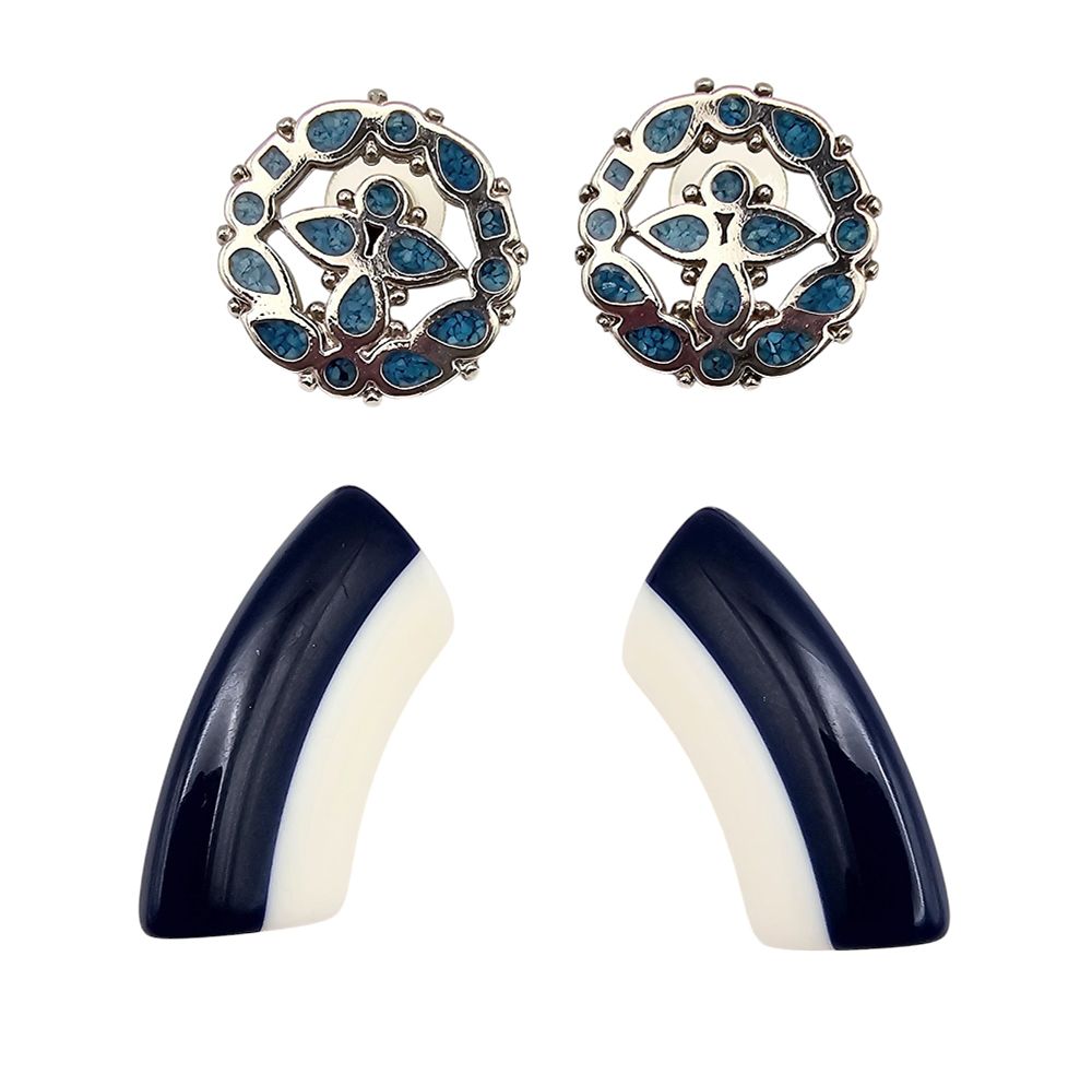 Lot 308: Crown Trifari Lot 2 Crushed Turquoise Vintage Plastic Earrings