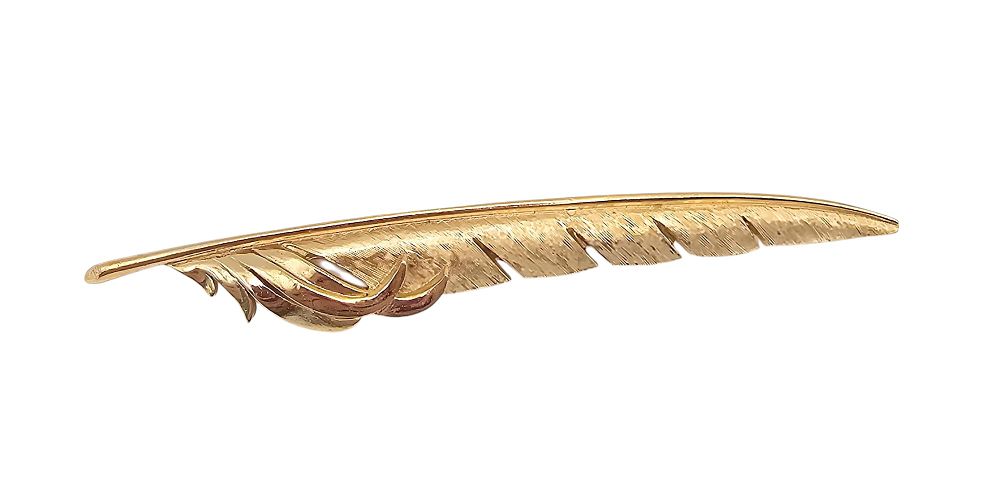 Lot 332: Crown Trifari Gold Tone Feather Brooch