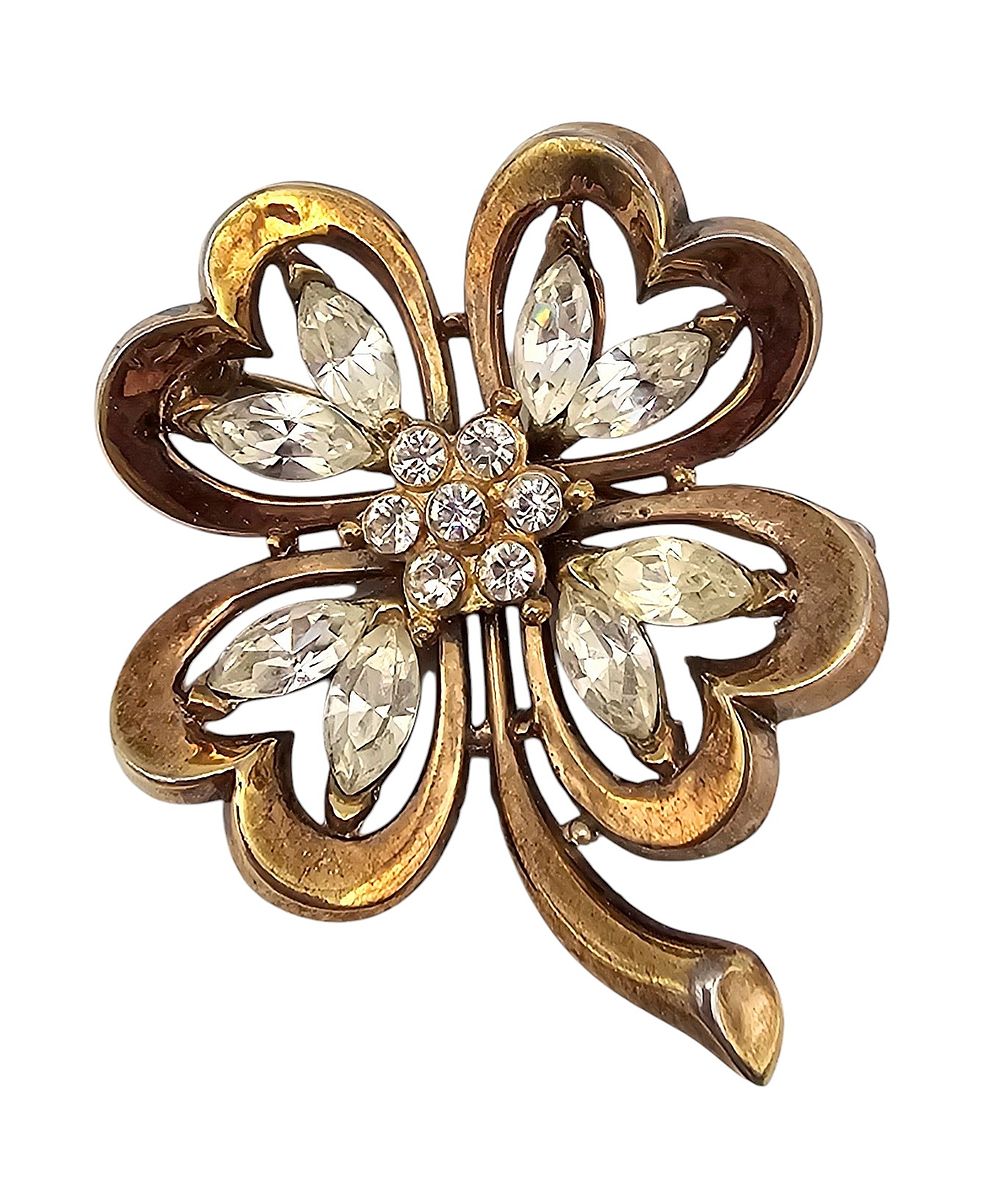 Lot 373: Crown Trifari Vintage Clear Rhinestone Gold Tone 4 Leaf Clover Brooch
