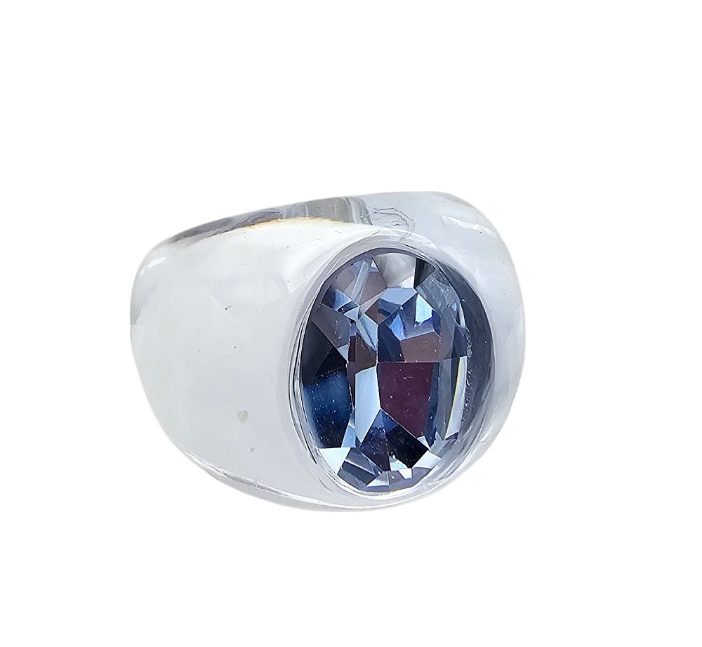 Lot 448: Vintage Lucite Blue Rhinestone Ring Size 7.5