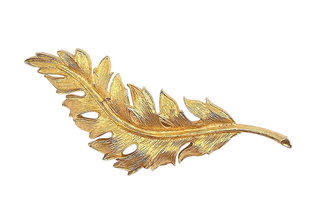 Lot 542: Coro 1961 Brushed Gold Tone Leaf Brooch