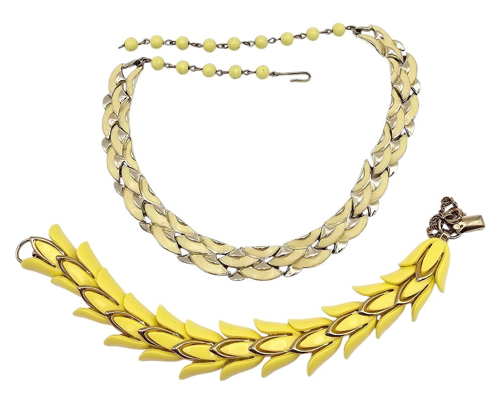 Lot 553: Coro Vintage Lot 2 Yellow Necklaces