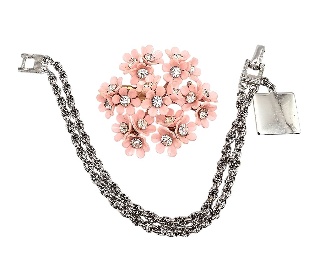 Lot 554: Coro Lot Floral Brooch Silver Tone Bracelet