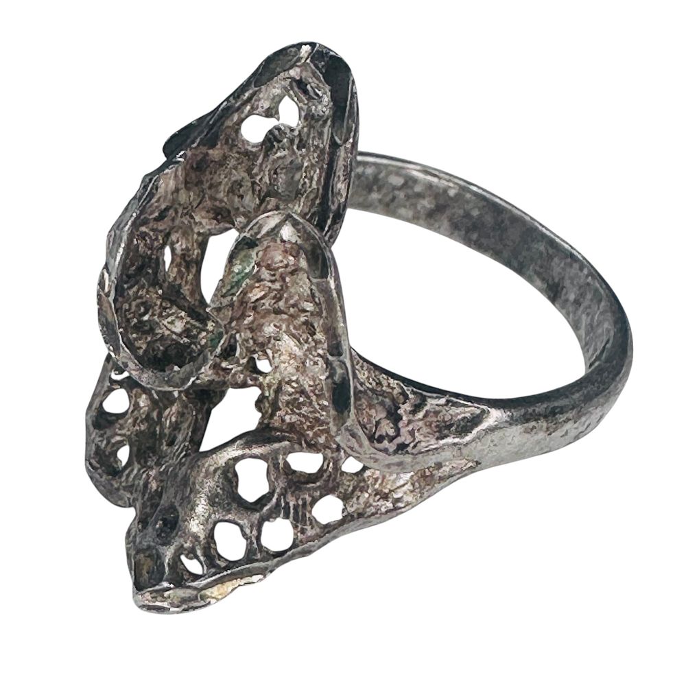 Lot 205: Sterling Silver Brutalist Ring. Size 4.5. 2.97 G. Unknown Mark.