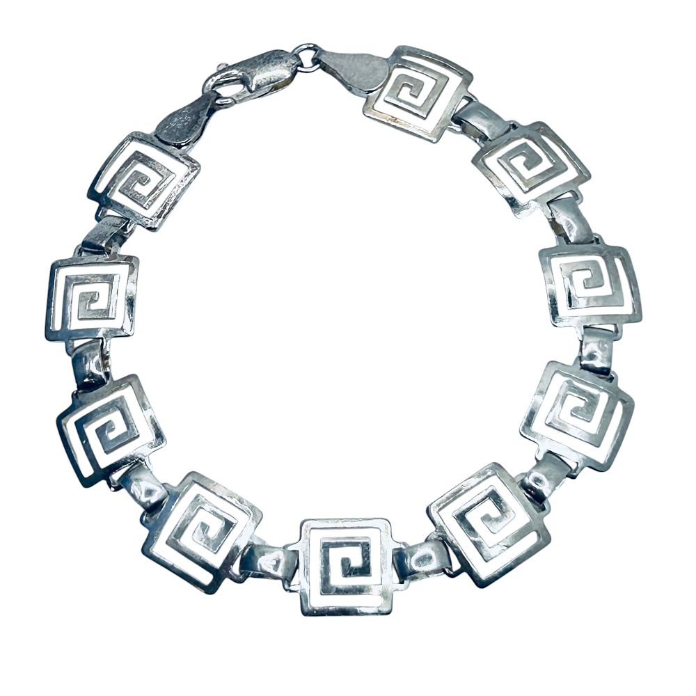Lot 211: Taxco Sterling Silver Bracelet. 8.73 G.
