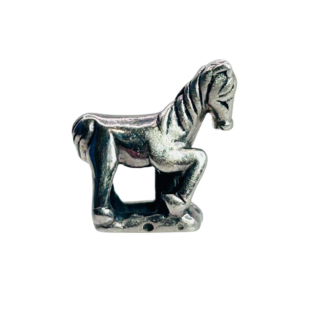 Lot 460: Sterling Silver Horse Pendant. 2.74 G.