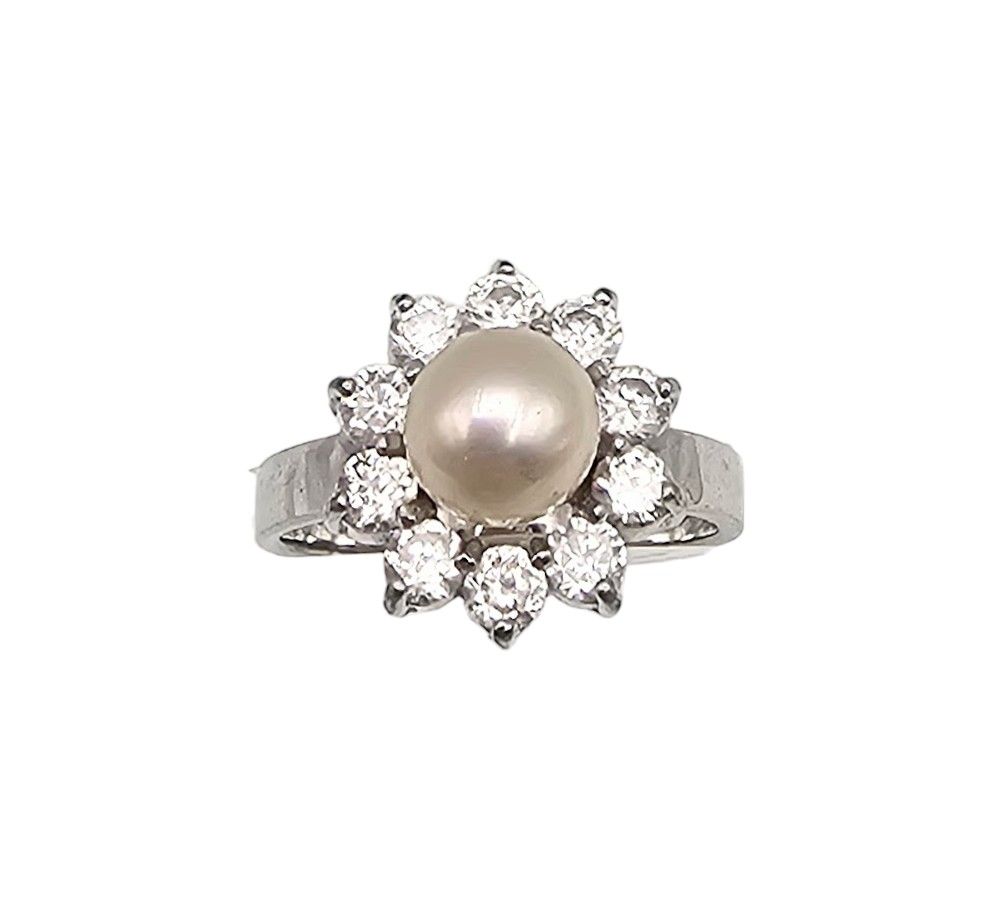 Lot 212: Pearl Rhinestone Sterling Silver Ring Sz 7 4.6 G
