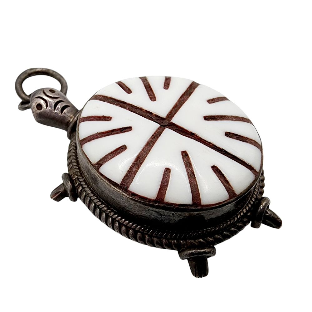Lot 274: Sterling Unique Turtle Pendant