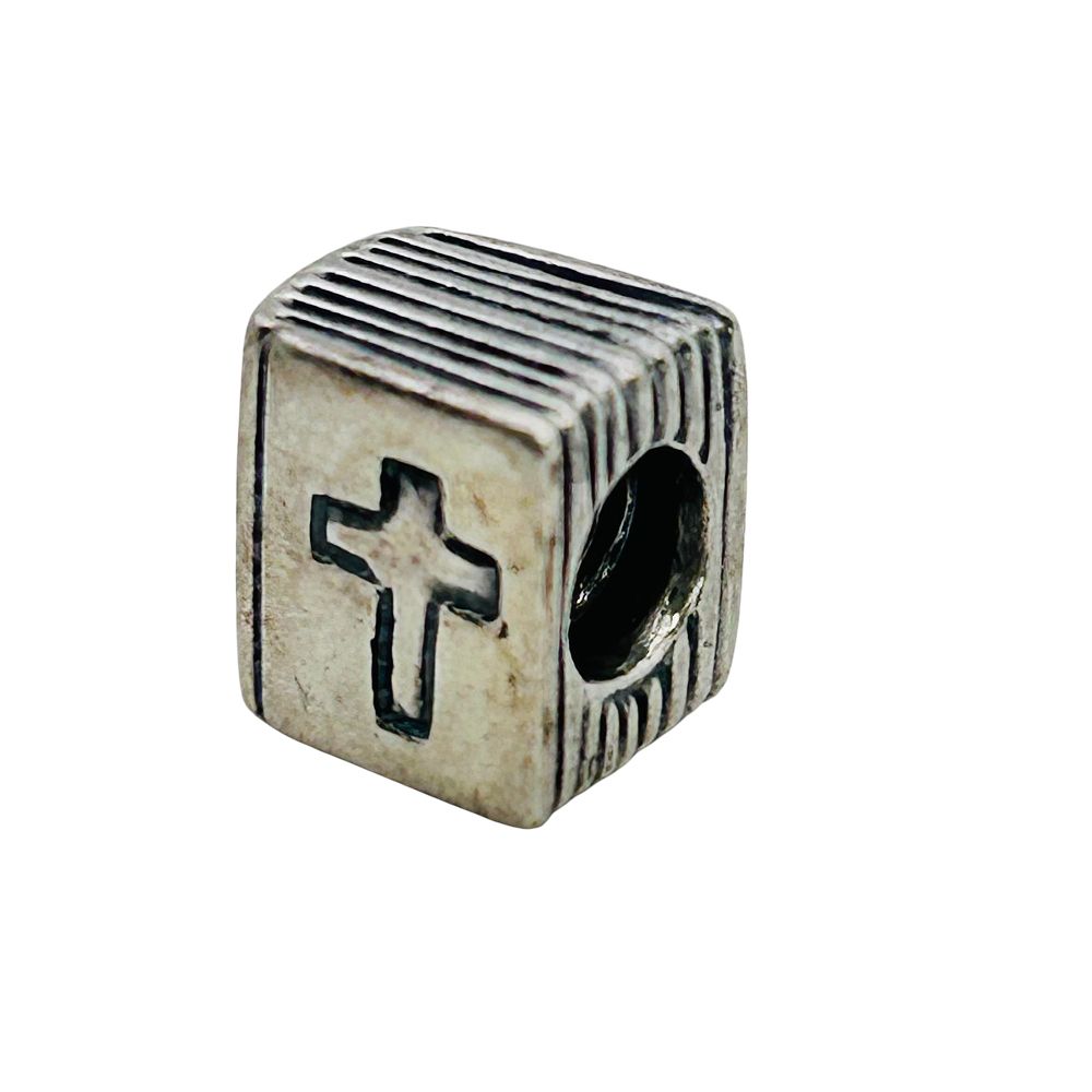Lot 237: Pandora Sterling Bible Cross Charm 3.48 G