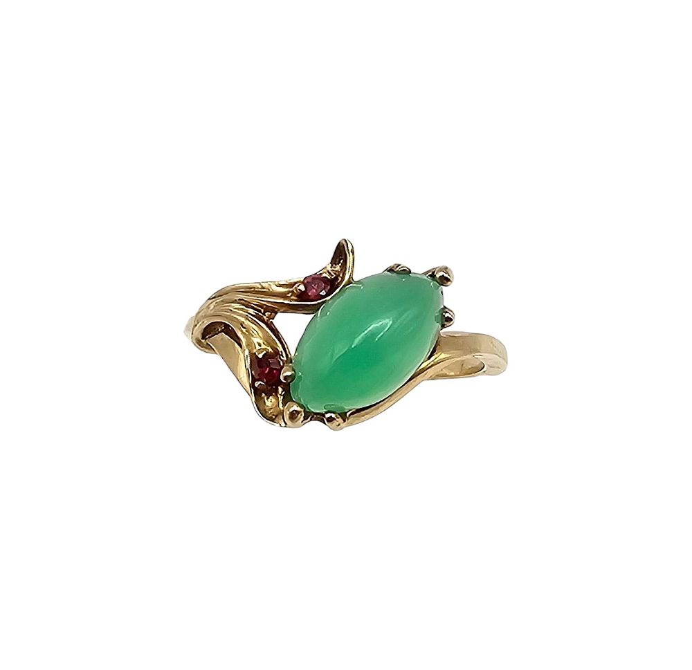 Lot 343: M Chrysoprase Chalcedony 14K Gold Cocktail Ring Size 6 2.7 G