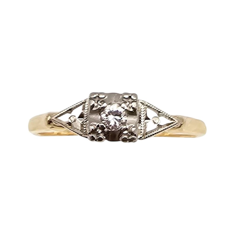 Lot 379: Diamond 14K Gold Cocktail Ring Size 5.5 1.8 G