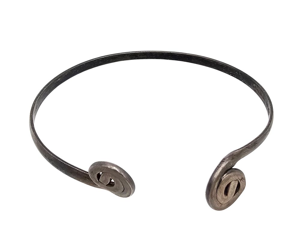 Lot 358: Mexico Sterling Silver Swirl Cuff Bracelet 9.2 G