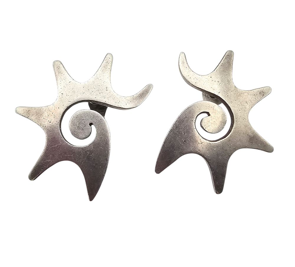 Lot 369: Mexico Taxco TE-16 Sterling Silver Spike Swirl Earrings 10.2 G