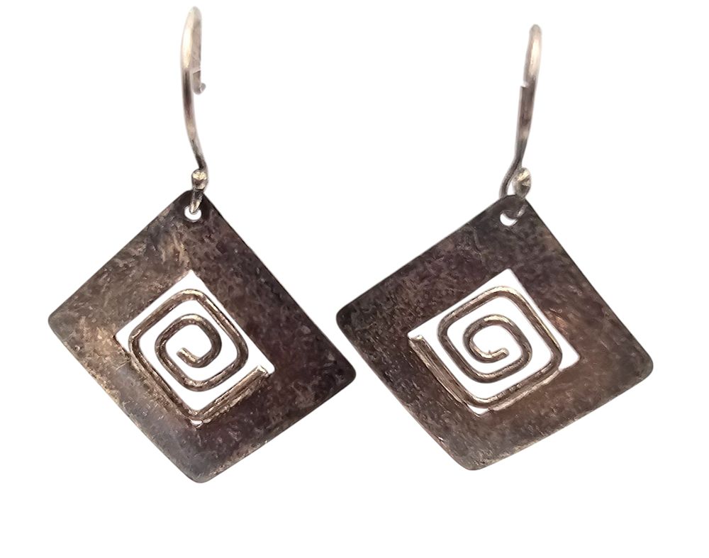 Lot 385: Mexico Sterling Silver Diamond Shape Swirl Drop Dangle Earrings 4.2 G