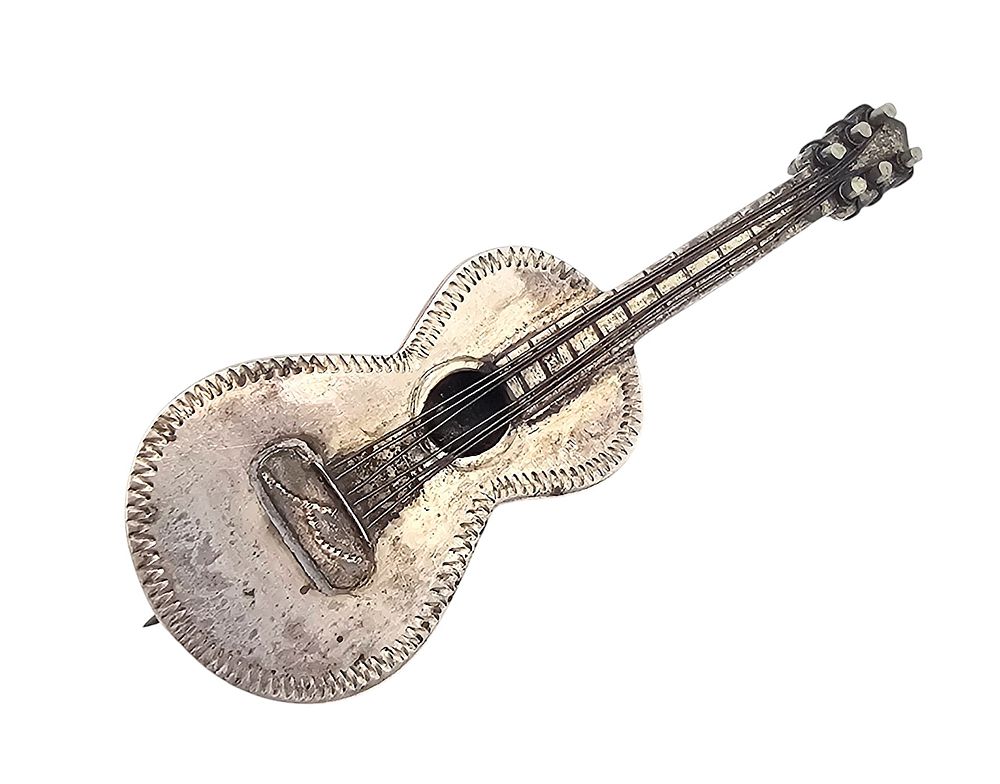 Lot 396: Mexico Sterling Silver Guitar Brooch 7.9 G